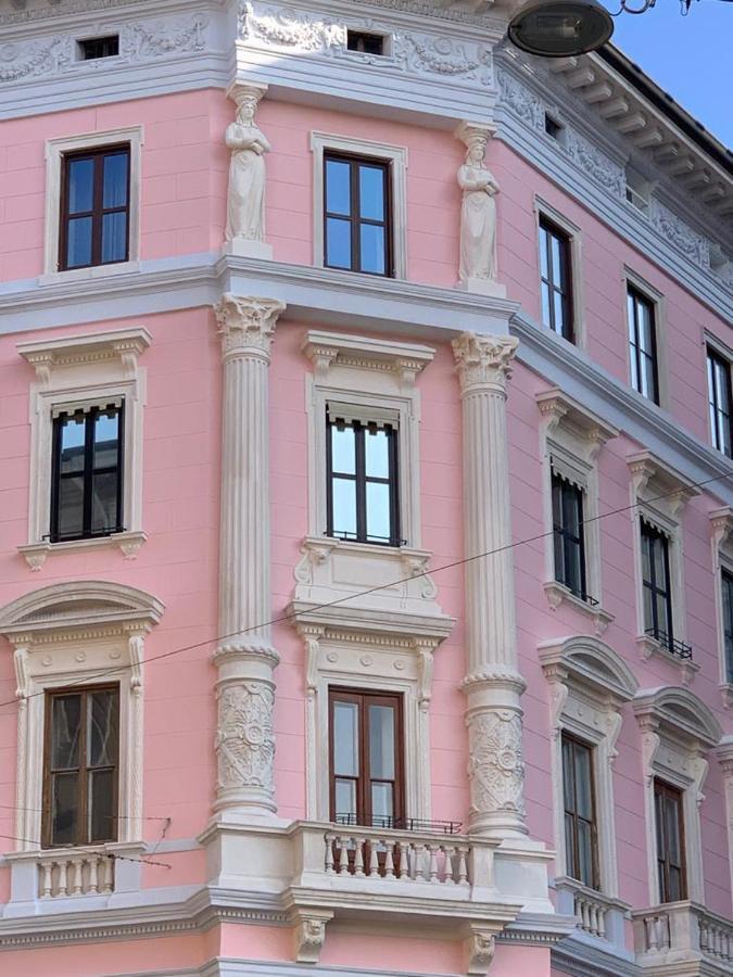 Appartement Alessia Deluxe à Trieste Extérieur photo